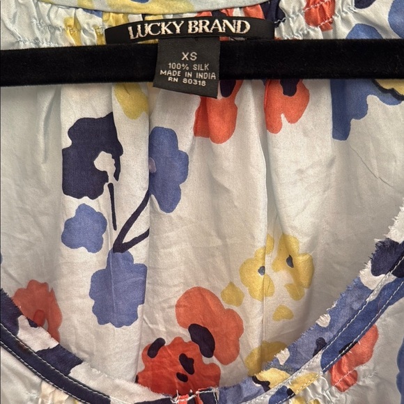 Lucky Brand Floral Silk 3/4 Sleeve Tie Back Blouse - Picture 4 of 4